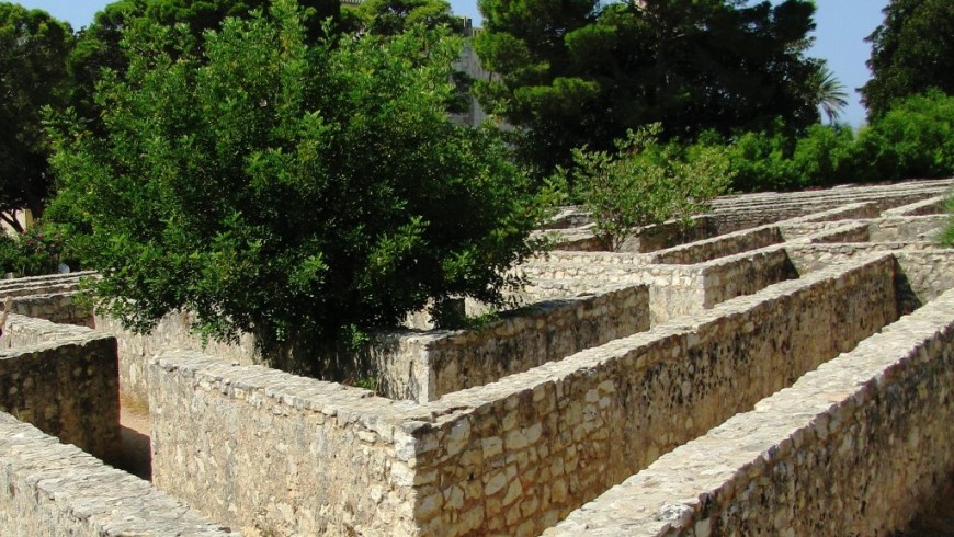 Labyrinth des Schlosses derDonna Fugata